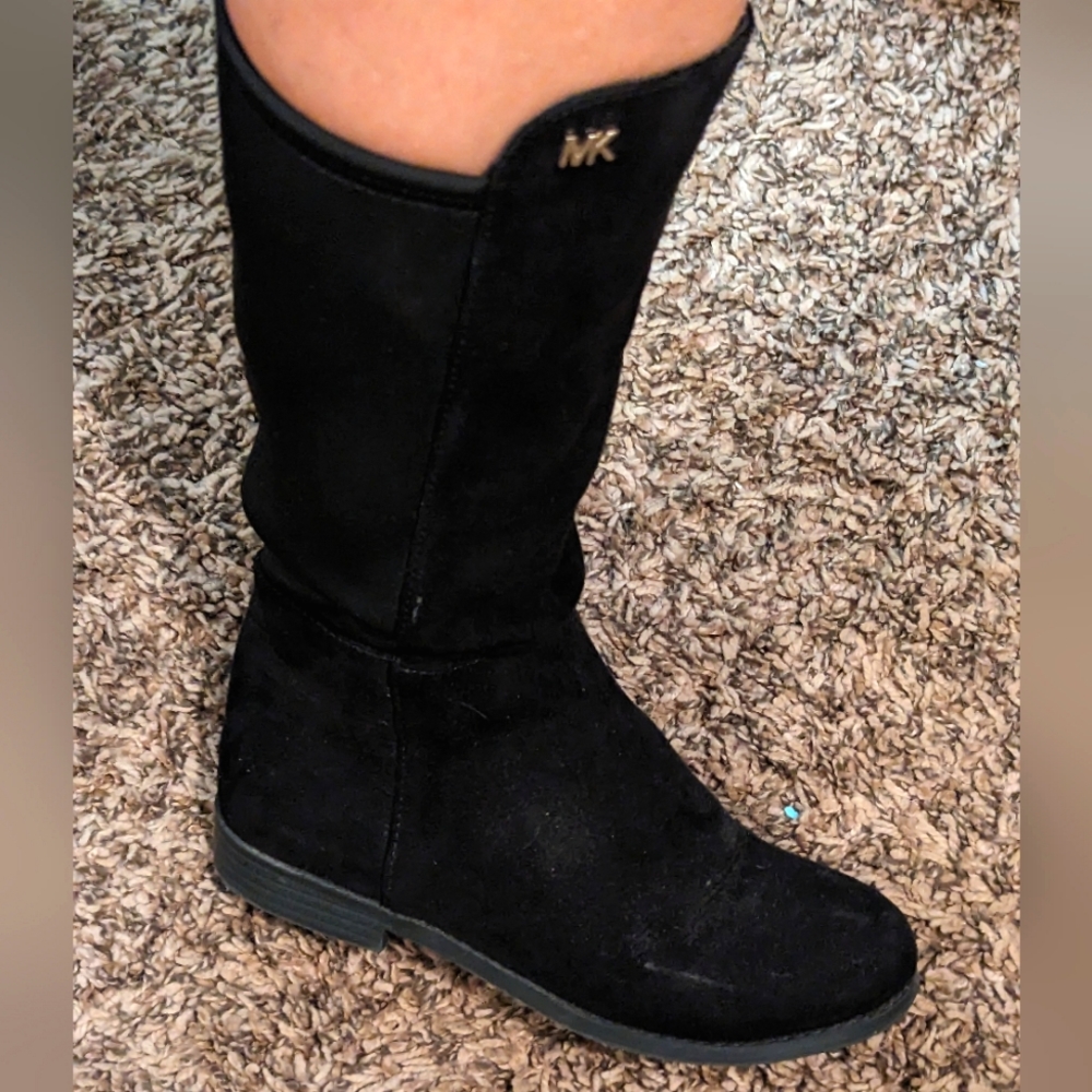 Michael kors boots sz 3